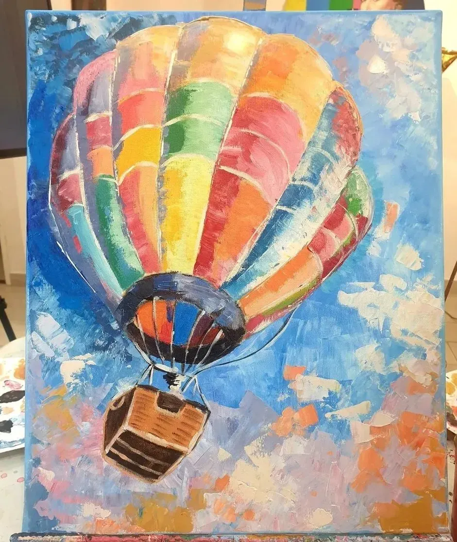 Hot Air Balloon — ręcznie malowane płótno z Villi Nadezda w Pafos, które możemy wysłać pocztą