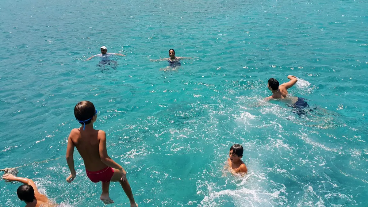 Ruhige Küste bei Latchi, ein Tagesausflug von der Villa Nadezda in Paphos